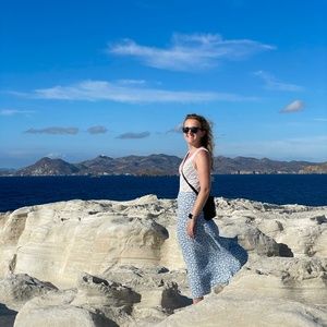 Meet your Posher, Adrienne